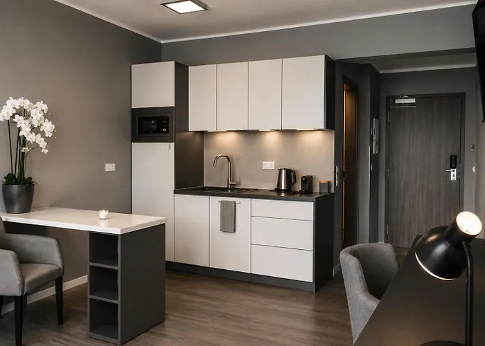Rooms - & House